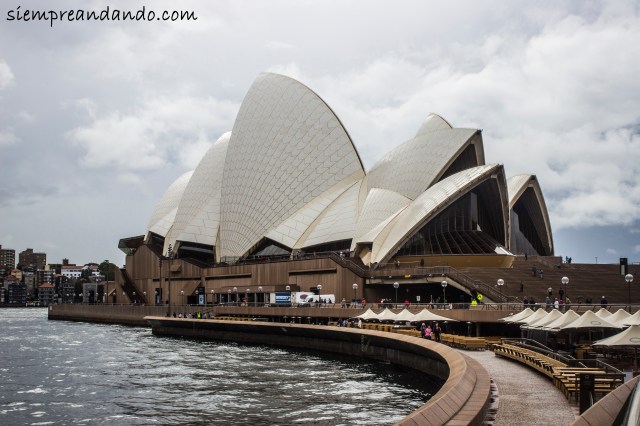 Opera House, Sydney (2105).